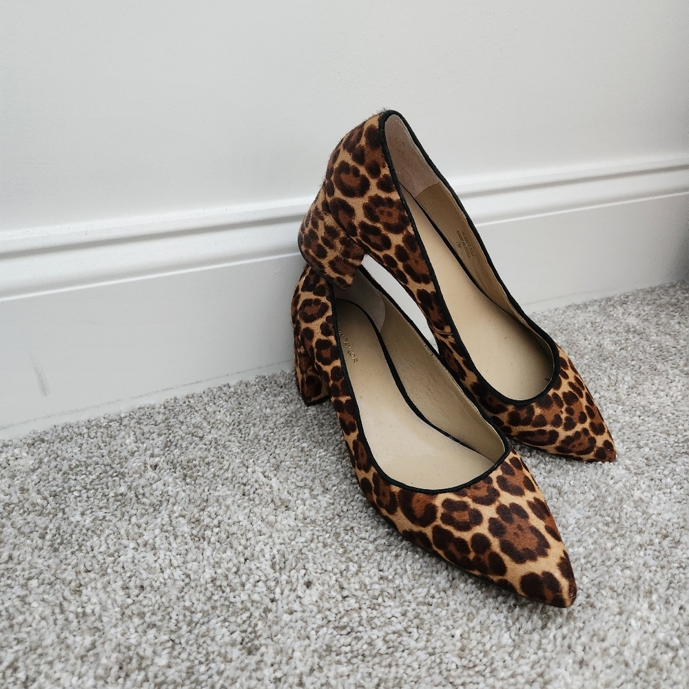Ann Taylor leopard skin shoes